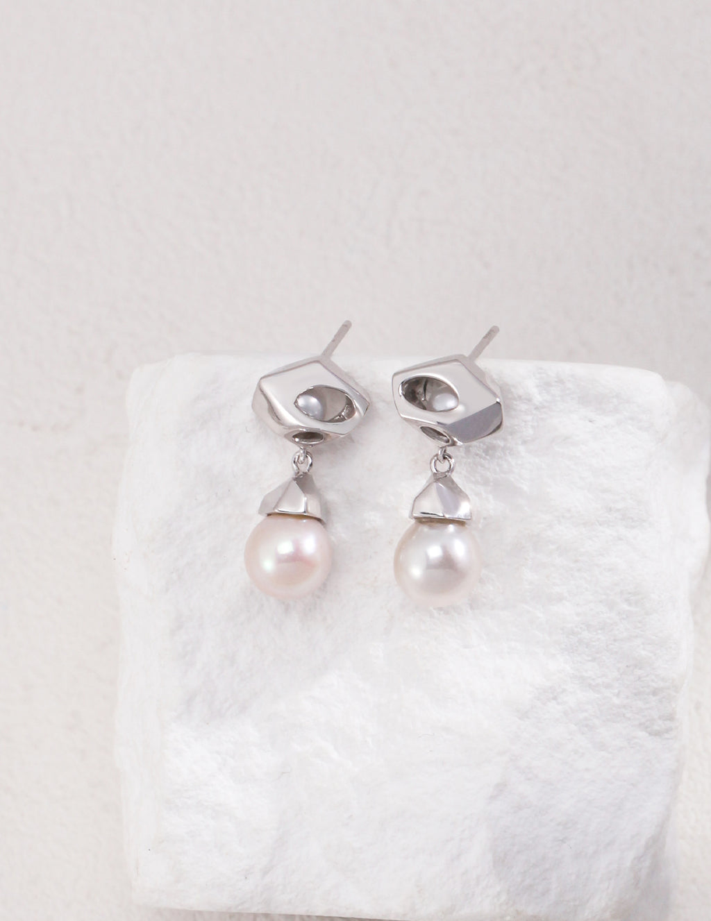 925 Silver Geometric Pearl Earrings